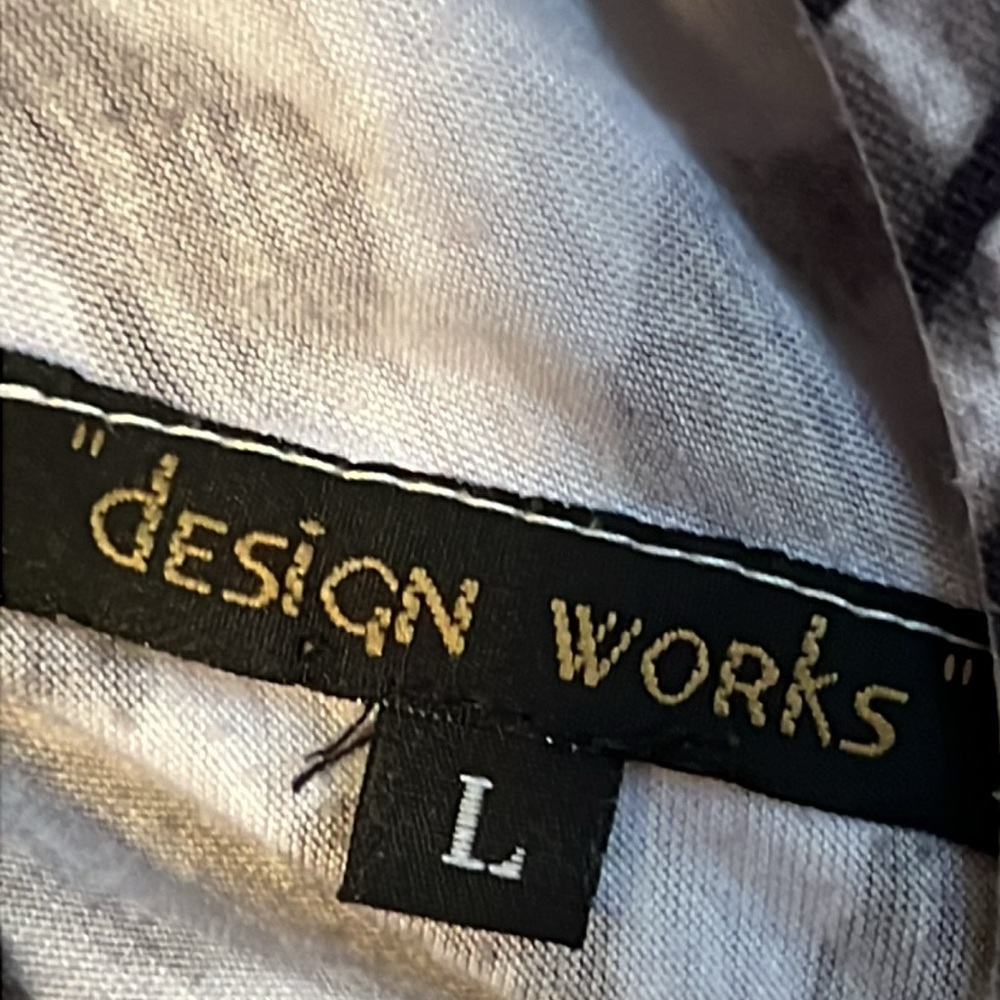 Design Works Embroidered Top - Picture 3 of 4